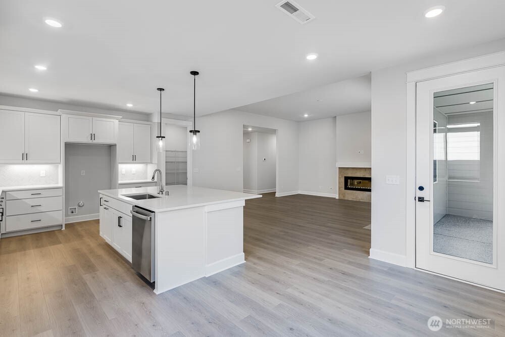 2532 Acer Loop Southeast Lacey, WA 98513 - Photo 9 of 18 Gallery Image 9