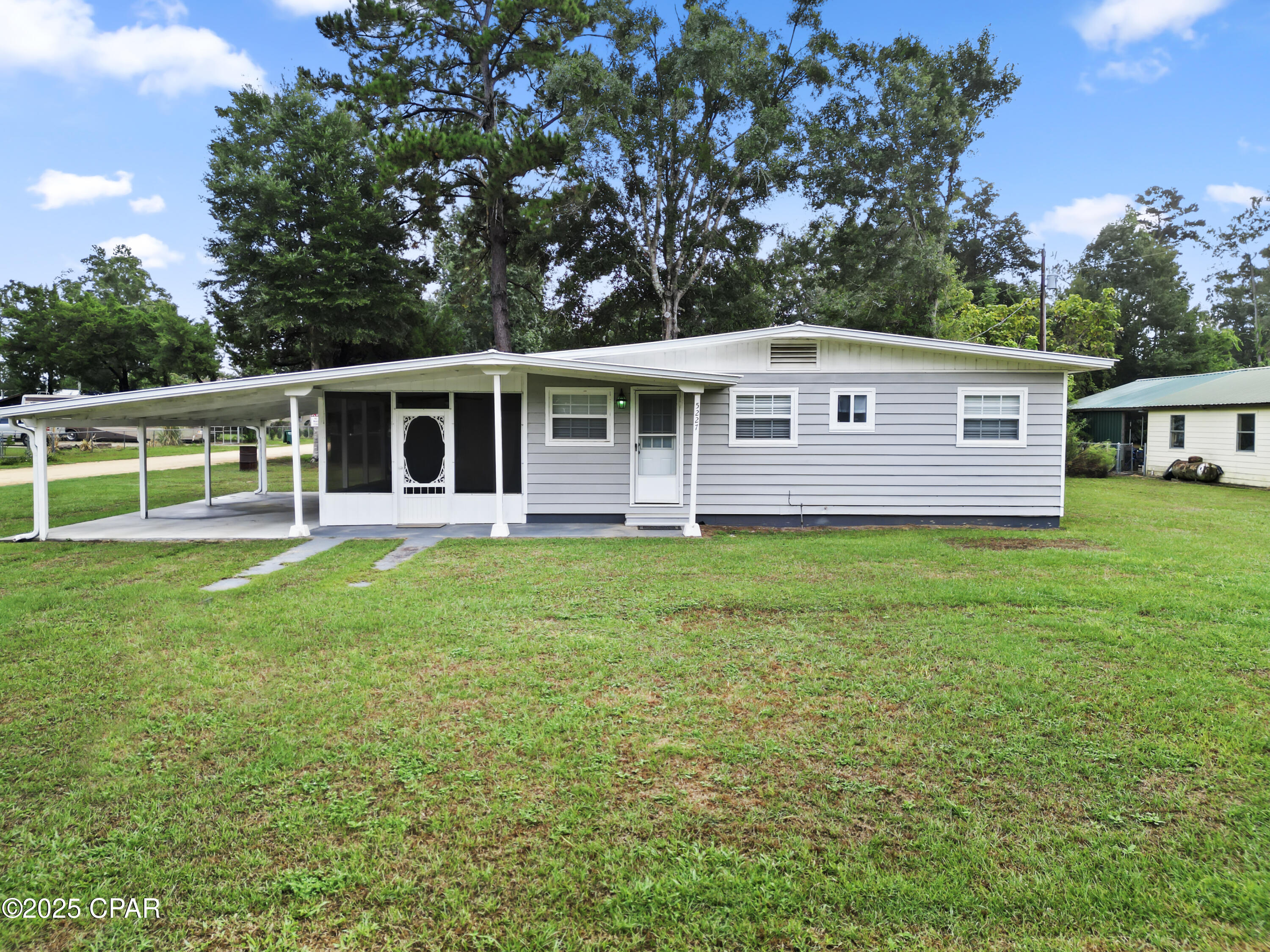 5227 Southeast Shellcracker Avenue Blountstown, FL 32424 - Photo 39 of 43