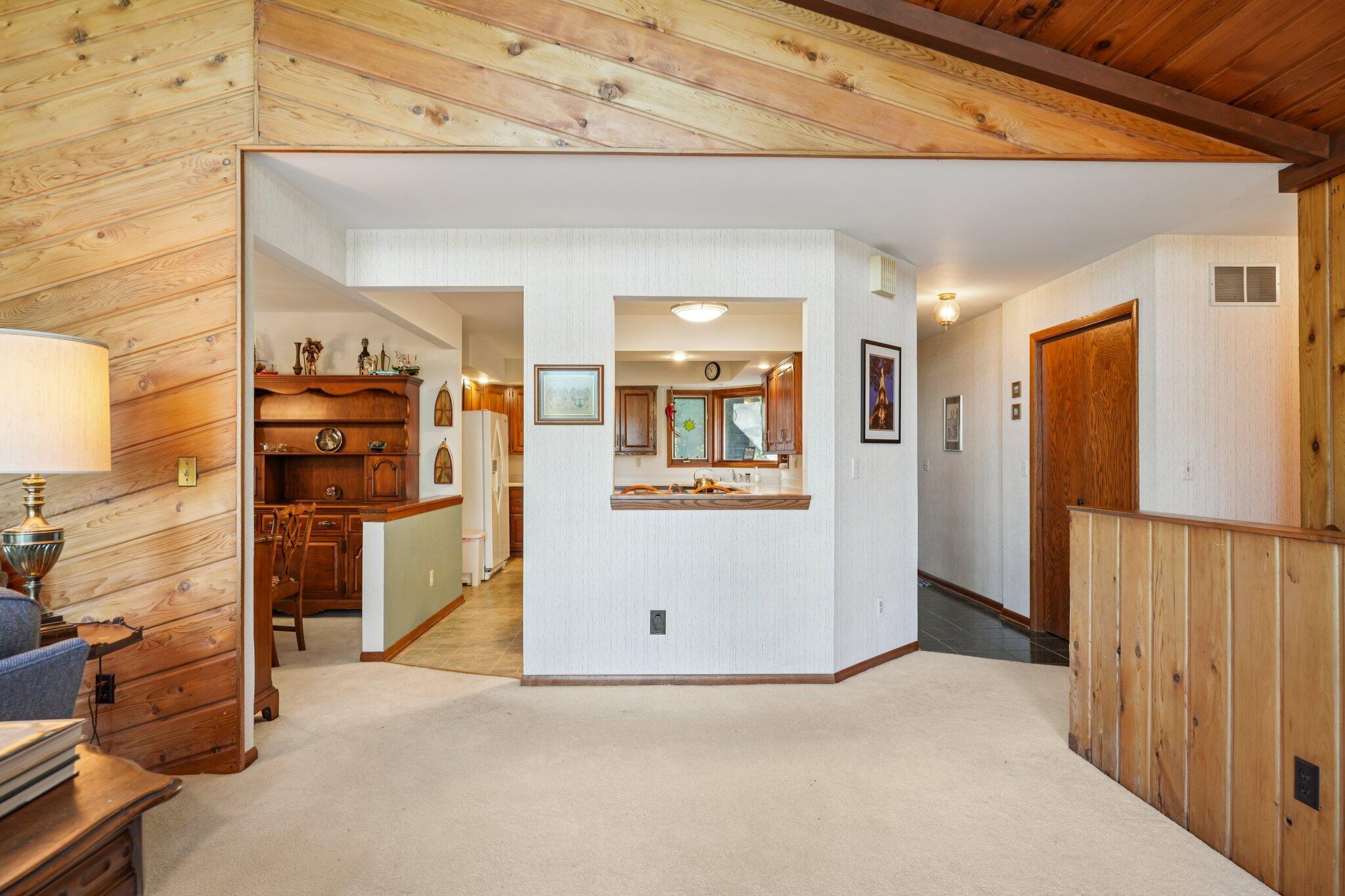 W5706 Bubbling Springs Drive La Grange, WI 53121 - Photo 12 of 52 Entrance