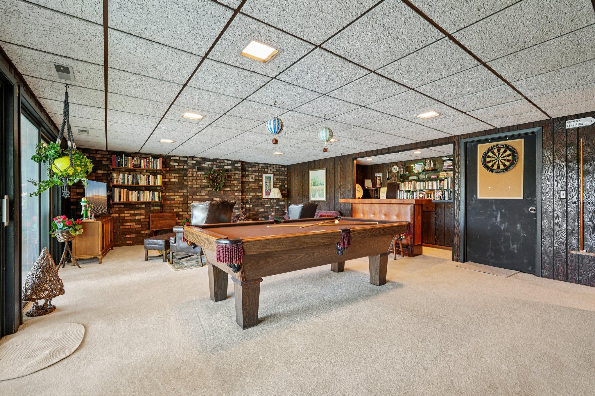 W5706 Bubbling Springs Drive La Grange, WI 53121 - Photo 29 of 52 Perfect for entertaining