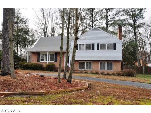 7804 Biscayne Road Henrico, VA 23294 - Photo 1 of 13 Living Room