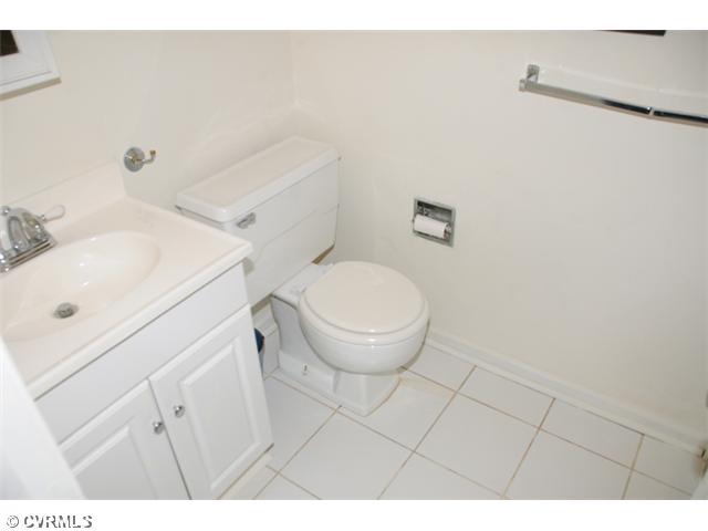 7804 Biscayne Road Henrico, VA 23294 - Photo 12 of 13 Yard/Garden