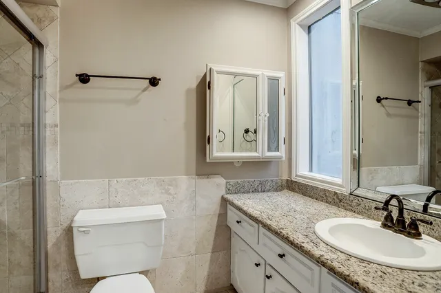 $2,600 | 15010 Kimberley Court, Houston, TX 77079