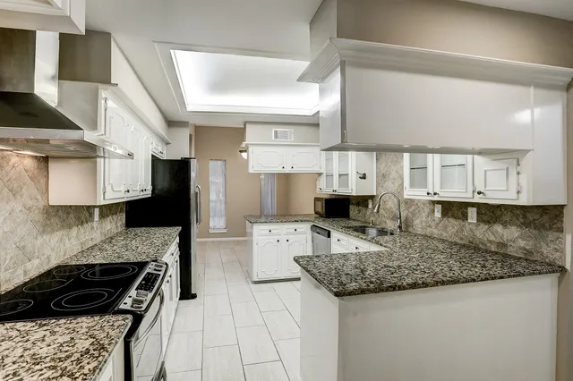 $2,600 | 15010 Kimberley Court, Houston, TX 77079