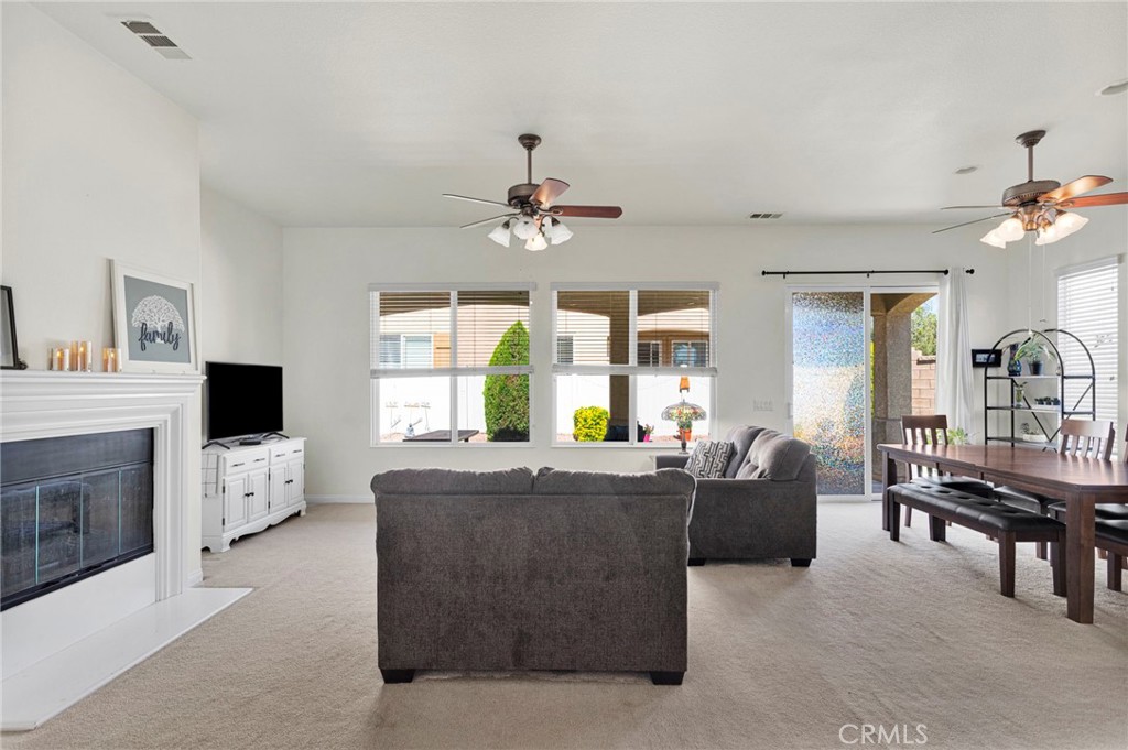 10676 Lanigan Road Apple Valley, CA 92308 - Photo 8 of 37