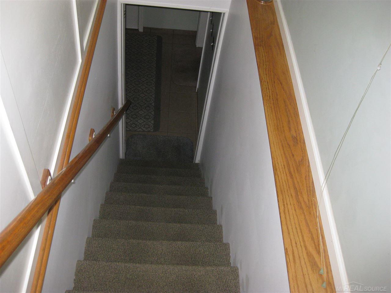 1231 East Gunn Road Rochester, MI 48306 - Photo 24 of 56