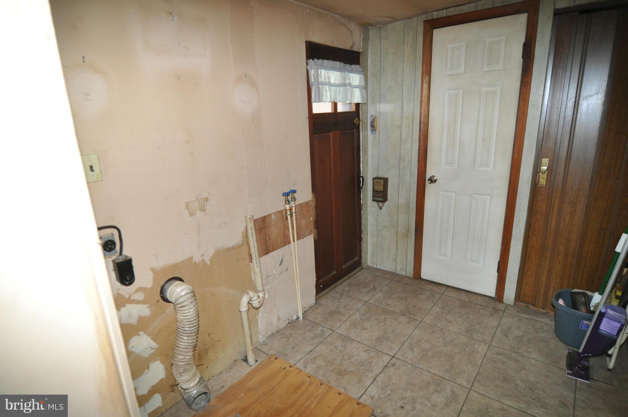 21500 Beallsville Road Dickerson, MD 20842 - Photo 8 of 22 Interior (General)