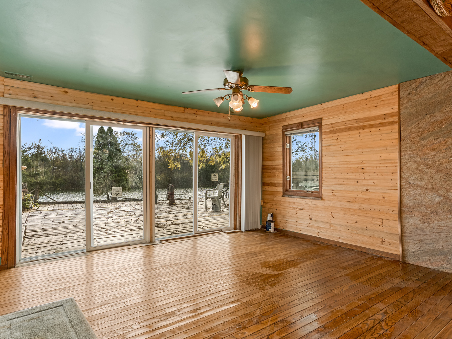 72 Largemouth Lane Wilmington, IL 60481 - Photo 15 of 34 wooden floor in an empty room with a window