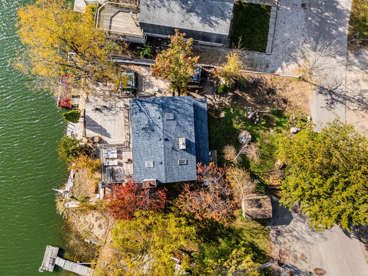 72 Largemouth Lane Wilmington, IL 60481 - Photo 24 of 34 a aerial view of a house with a yard