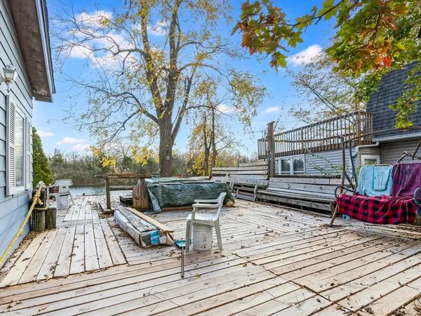 a view of a terrace with seating space