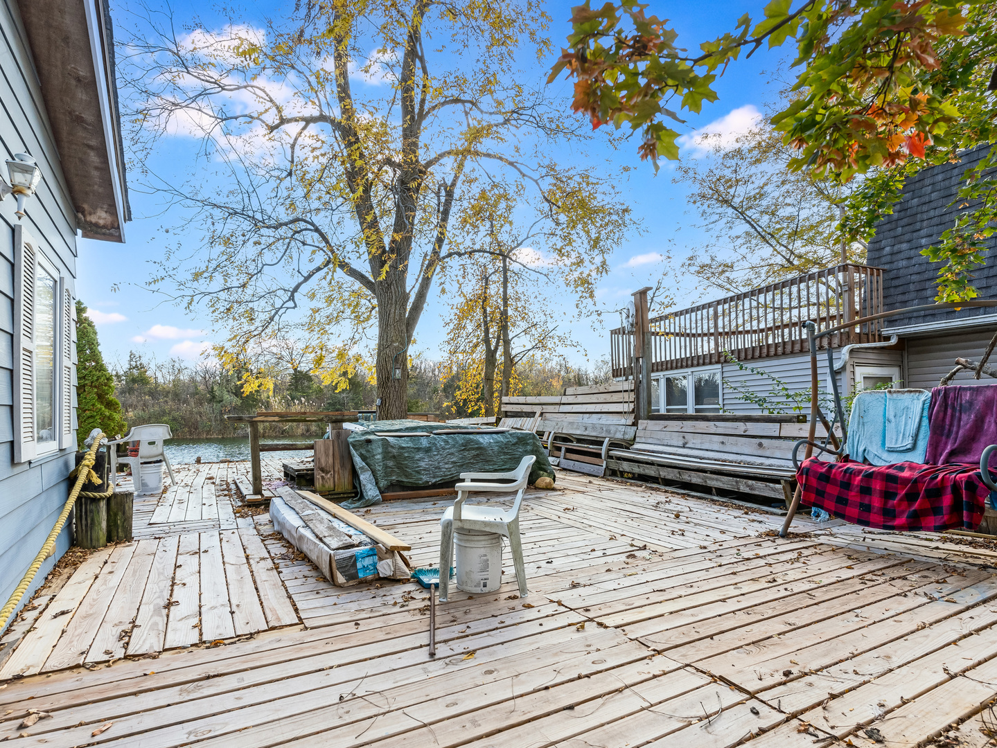 72 Largemouth Lane Wilmington, IL 60481 - Photo 3 of 34 a view of a terrace with seating space