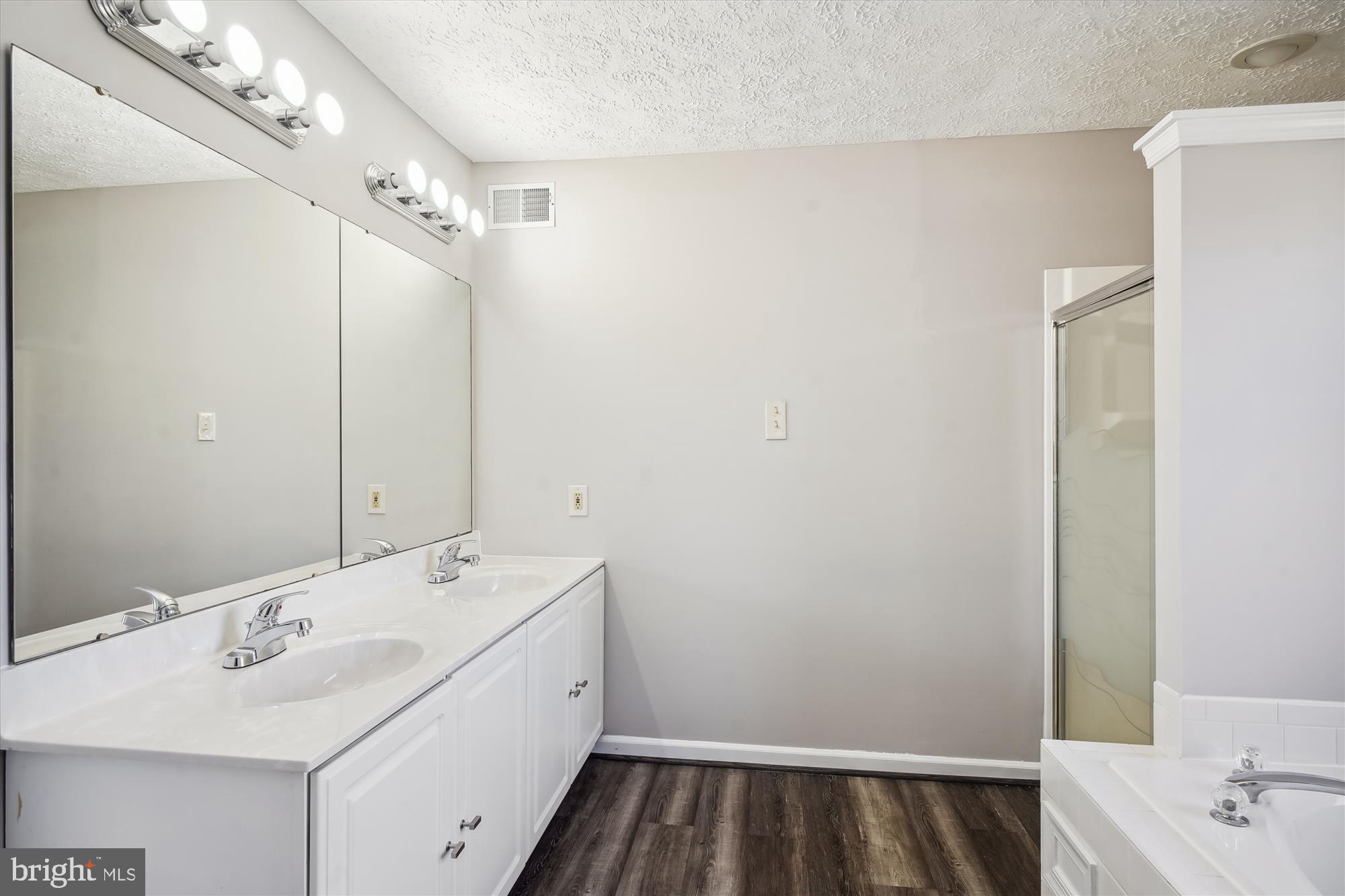 6125 Samuel Road New Market, MD 21774 - Photo 36 of 89 Master Bathroom