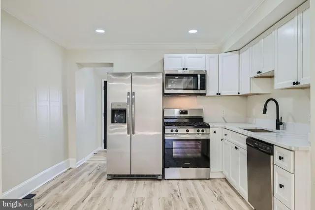 $1,900 | 1147 Scott Street, Baltimore, MD 21230