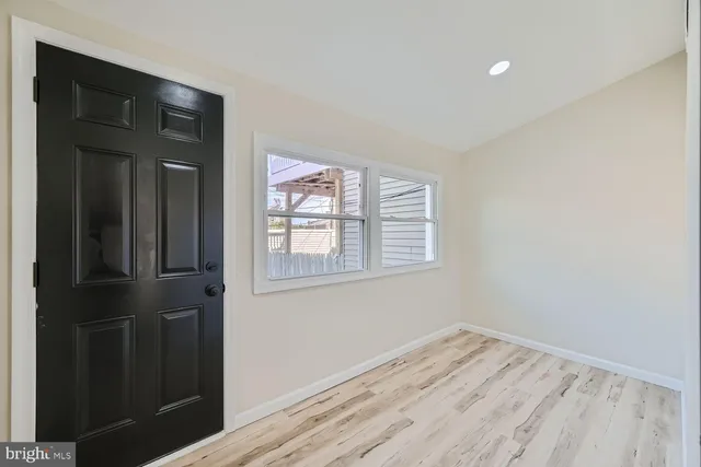 $1,900 | 1147 Scott Street, Baltimore, MD 21230