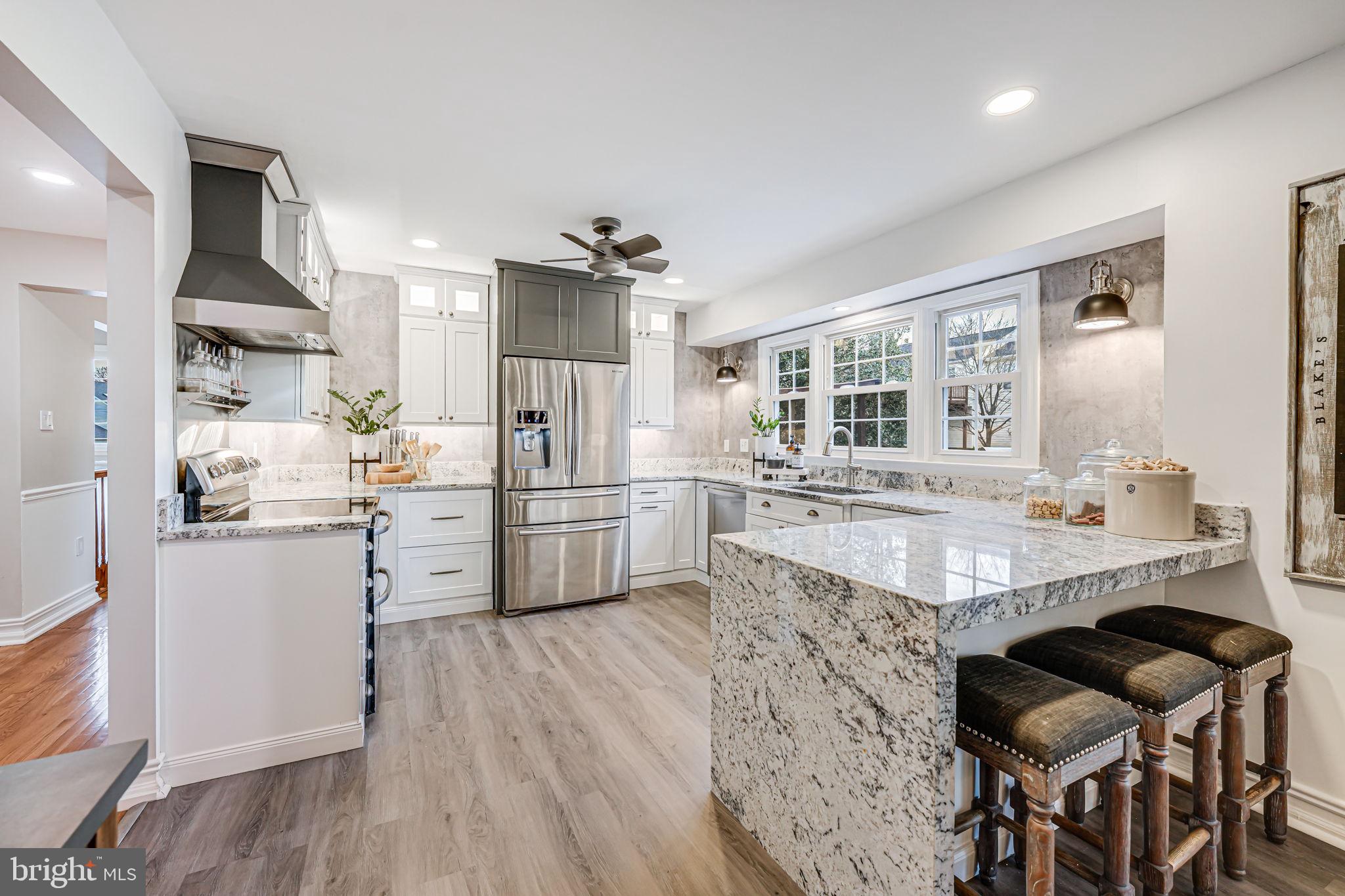 107 Country Road Sterling, VA 20165 - Photo 17 of 58