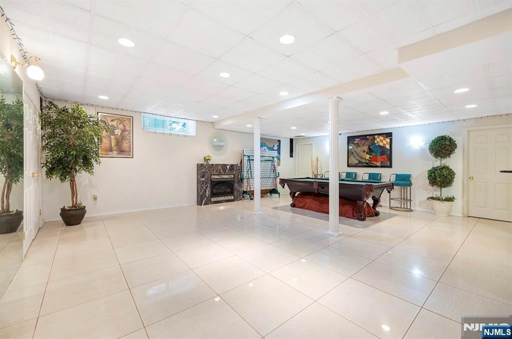 163 Rutherford Road Mahwah, NJ 07430 - Photo 33 of 47 Gallery Image 33