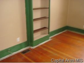 1025 South 12th Street Springfield, IL 62703 - Photo 4 of 12