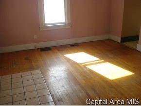 1025 South 12th Street Springfield, IL 62703 - Photo 8 of 12