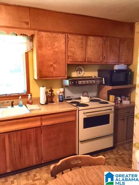 1007 Forest Circle Bessemer, AL 35023 - Photo 9 of 25