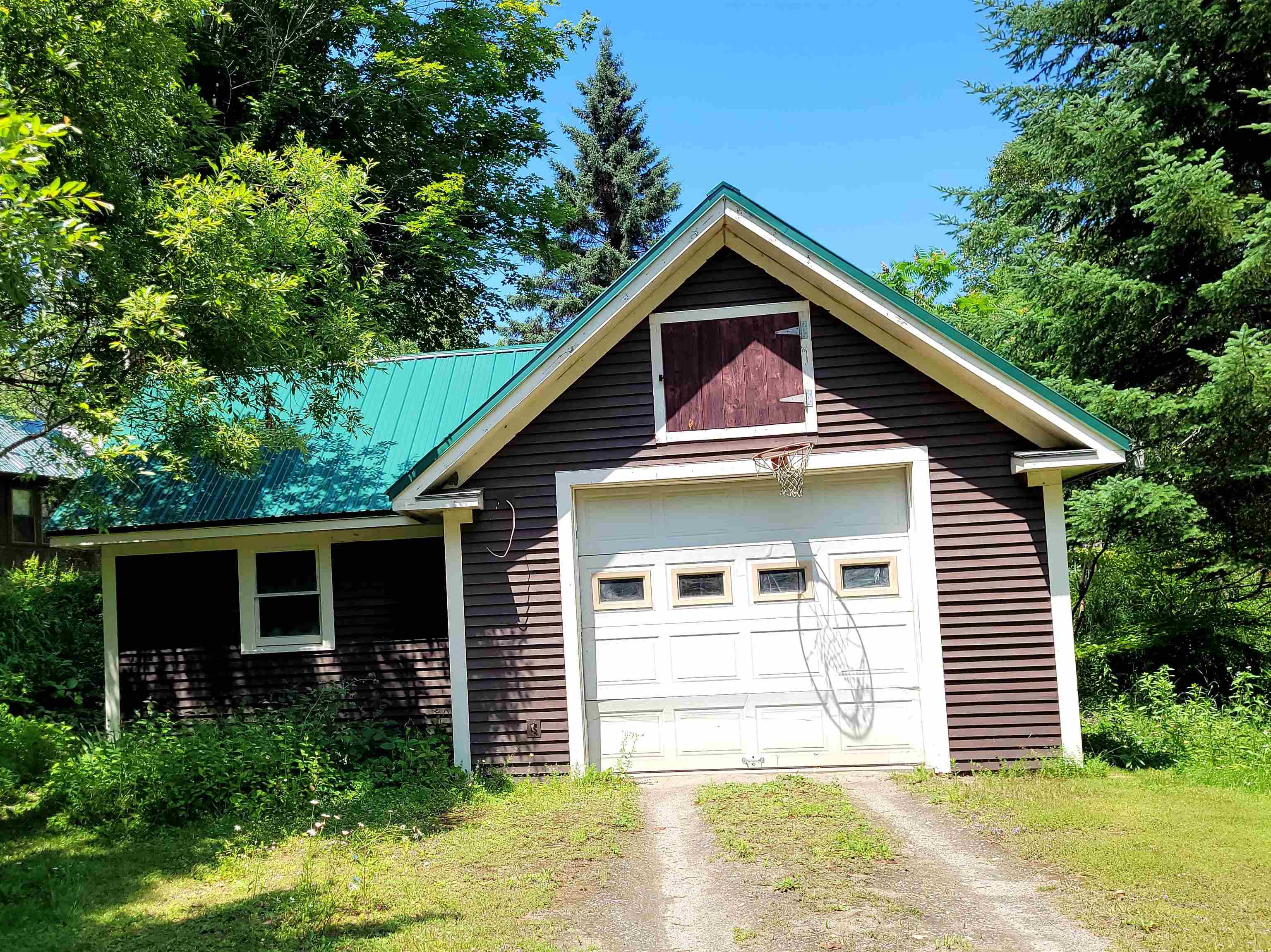 340 Crow Hill Road St. Johnsbury, VT 05819 - Photo 4 of 14 Gallery Image 4