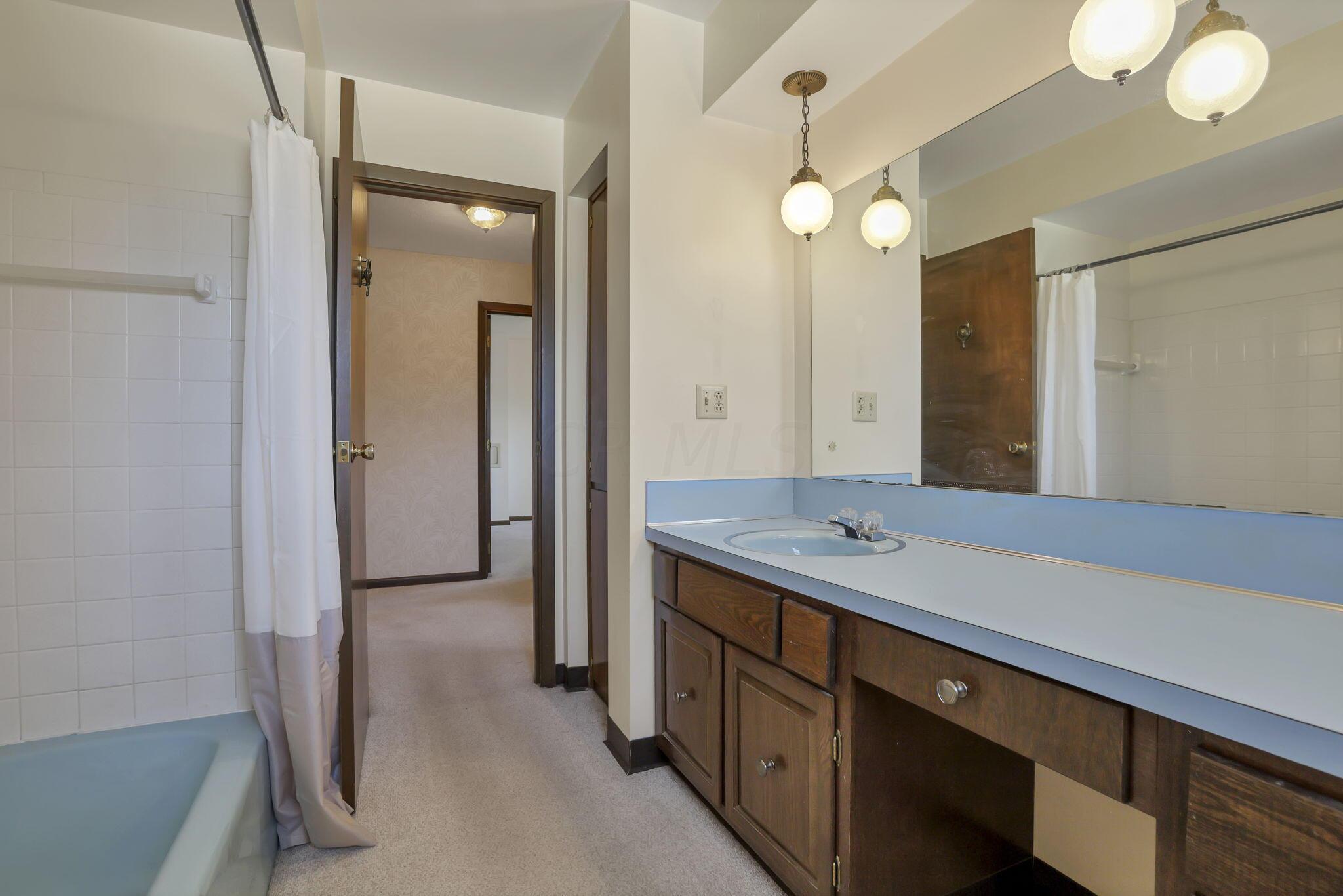 743 Strawberry Hill Road West Columbus, OH 43213 - Photo 24 of 54 43-web-or-mls-IMG_5567