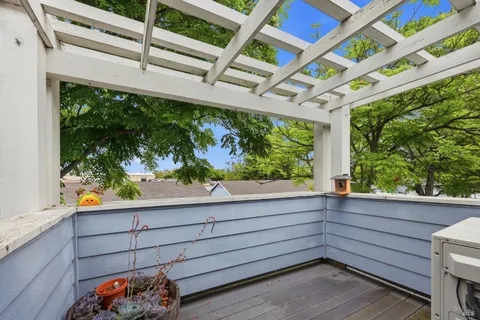 $369,000 | 225 Burt Street, Unit 9, Santa Rosa, CA 95404