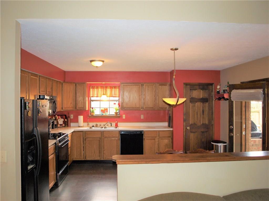 7846 5 Points Road Indianapolis, IN 46259 - Photo 2 of 15 Gallery Image 2