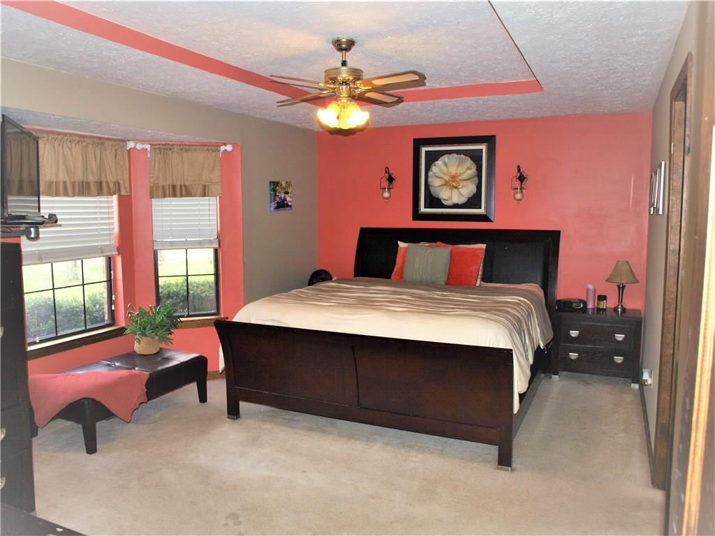 7846 5 Points Road Indianapolis, IN 46259 - Photo 9 of 15 Gallery Image 9