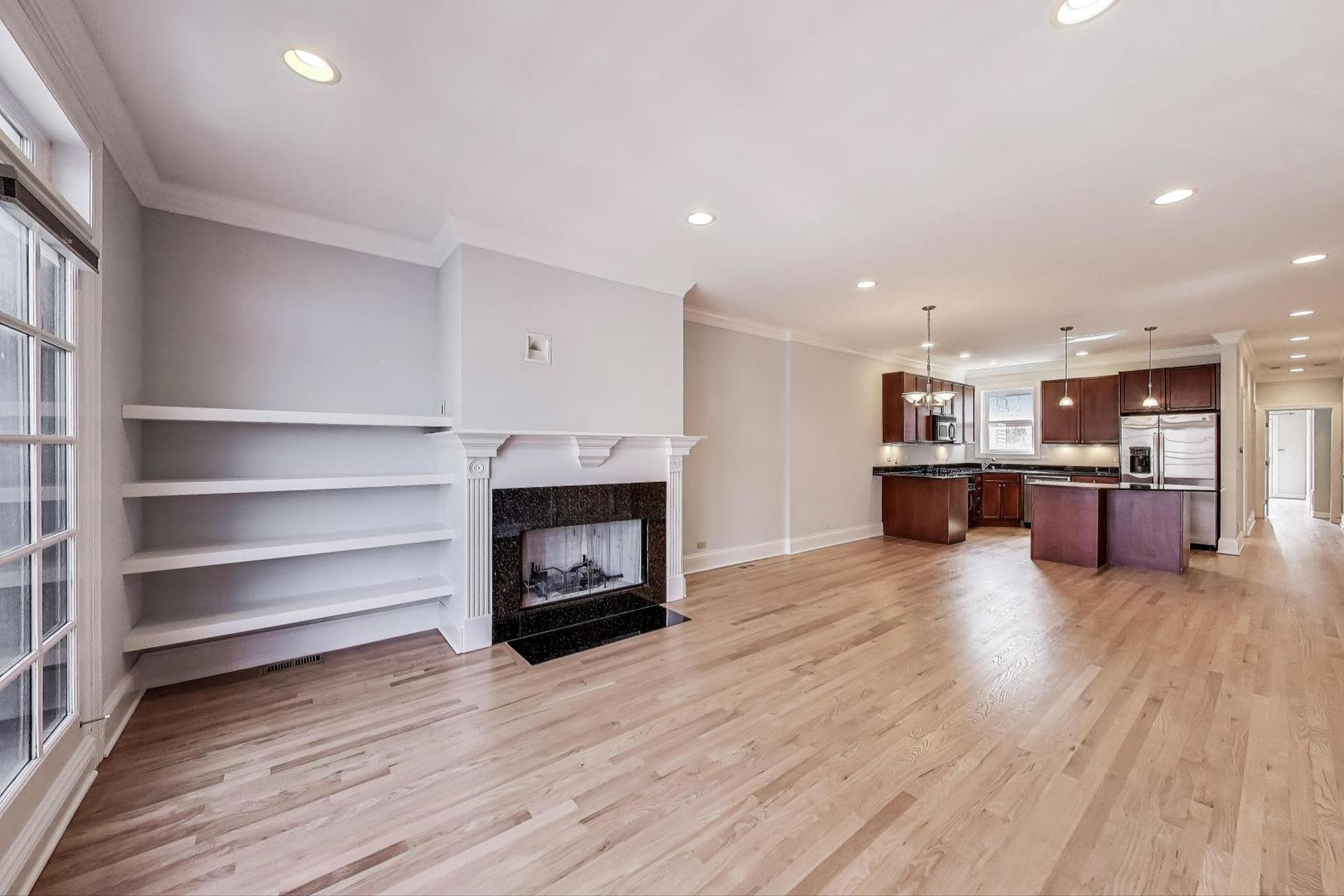 935 West Dakin Street, Unit 2E Chicago, IL 60613 - Photo 2 of 15