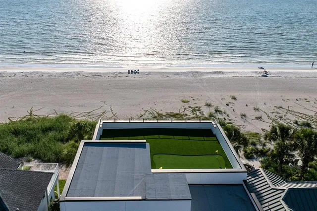 $13,900,000 | 304 Gulf Boulevard, Indian Rocks Beach, FL 33785