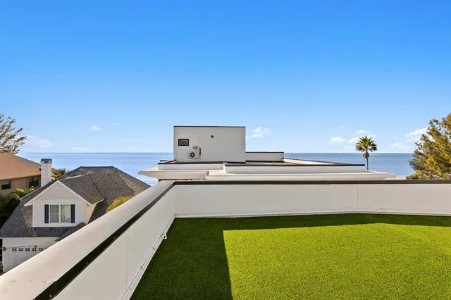 $13,900,000 | 304 Gulf Boulevard, Indian Rocks Beach, FL 33785