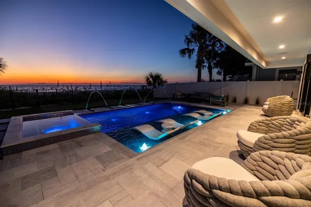 $13,900,000 | 304 Gulf Boulevard, Indian Rocks Beach, FL 33785