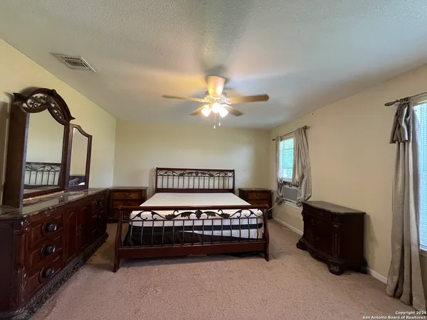 $1,500 | 1243 Gillette Boulevard, San Antonio, TX 78224