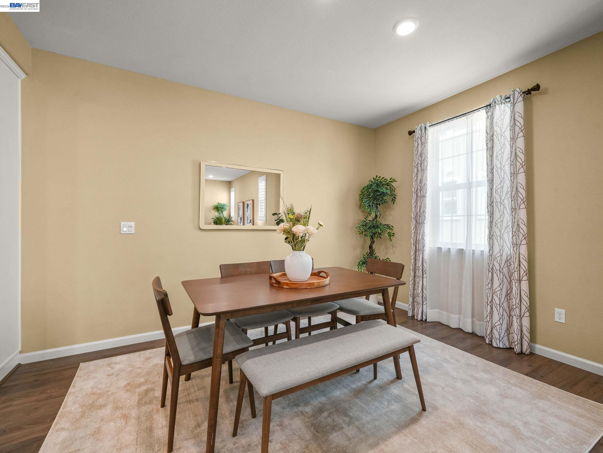 7045 Coombsville Loop Dublin, CA 94568 - Photo 10 of 30