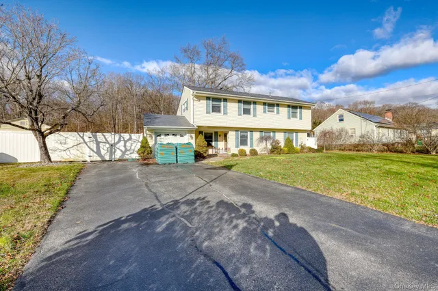 $495,000 | 17 Homer Place, Poughkeepsie, NY 12603