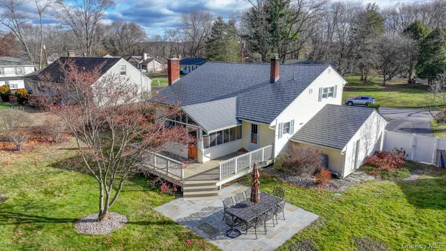 $495,000 | 17 Homer Place, Poughkeepsie, NY 12603