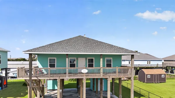 $380,000 | 971 Meynig Drive, Crystal Beach, TX 77650