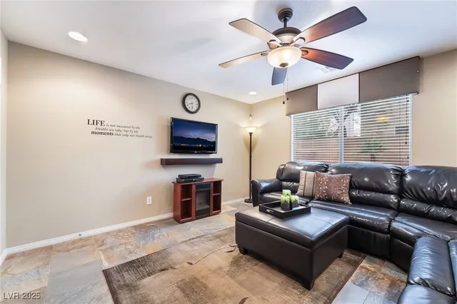 $2,550 | 10953 Toscano Gardens Street, Las Vegas, NV 89141