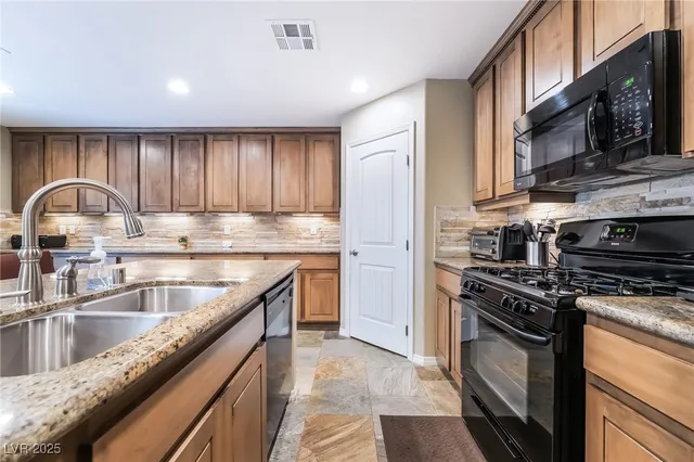 $2,550 | 10953 Toscano Gardens Street, Las Vegas, NV 89141
