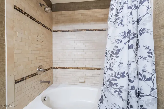 $2,550 | 10953 Toscano Gardens Street, Las Vegas, NV 89141