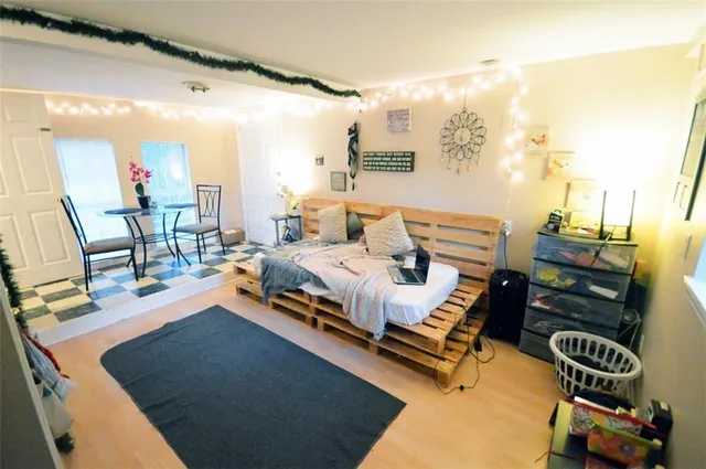 $2,700 | 907 East 38th Street, Unit B, Austin, TX 78705