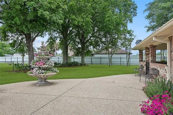 $564,000 | 102 Liberty Street, Belle Chasse, LA 70037