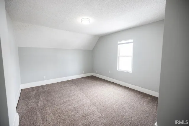 $139,900 | 700 South Walnut Street, Hartford City, IN 47348