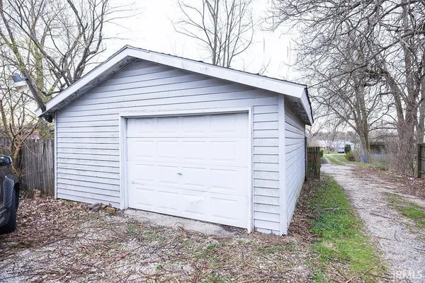$126,500 | 700 South Walnut Street, Hartford City, IN 47348