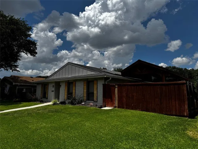 $425,999 | 1029 Cross Bend Road, Plano, TX 75023