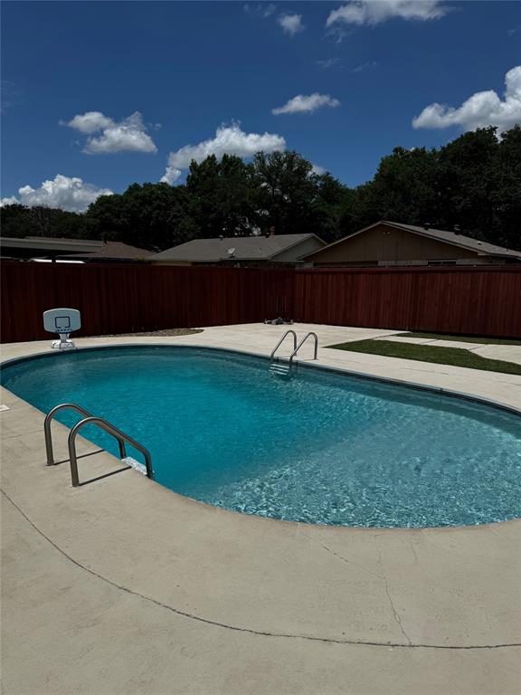 1029 Cross Bend Road Plano, TX 75023 - Photo 25 of 33