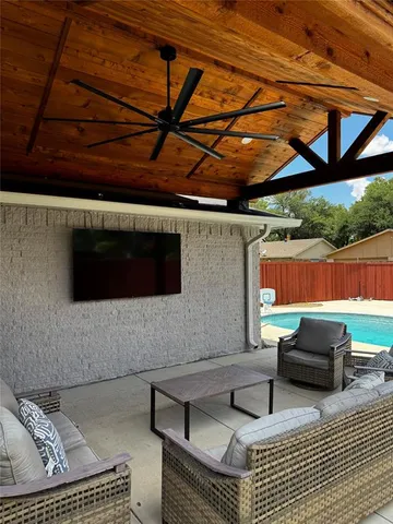 $425,999 | 1029 Cross Bend Road, Plano, TX 75023