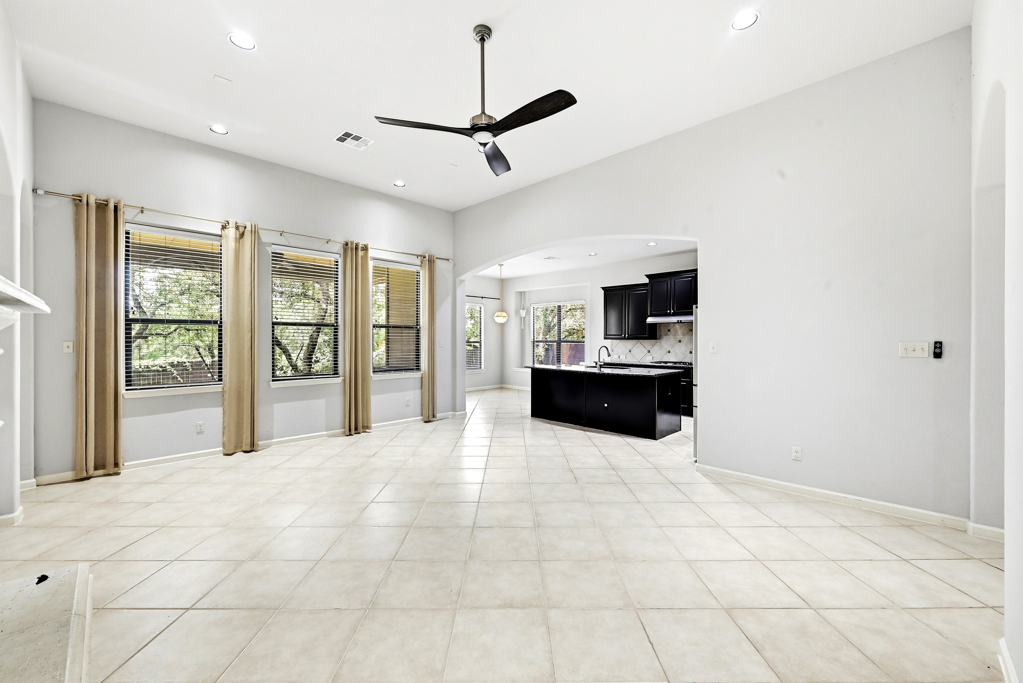 1611 Rimstone Drive Cedar Park, TX 78613 - Photo 4 of 33
