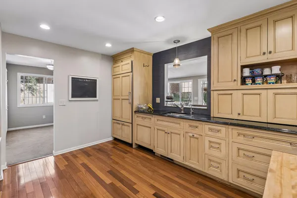 $595,000 | 1212 Balsam Trail East, St. Paul, MN 55123