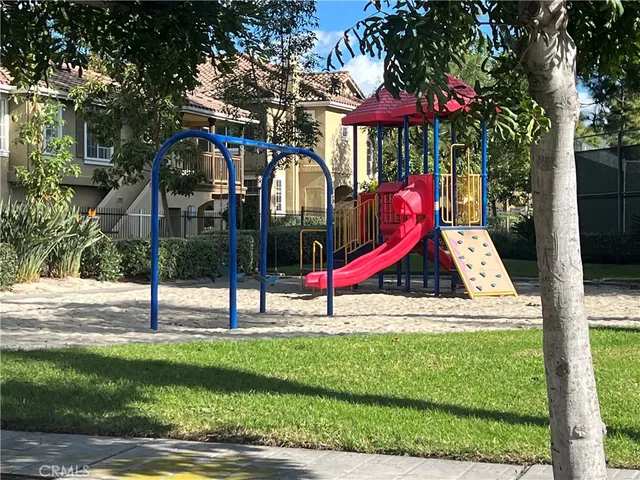 $2,550 | 107 Gallery, Tustin, CA 92782